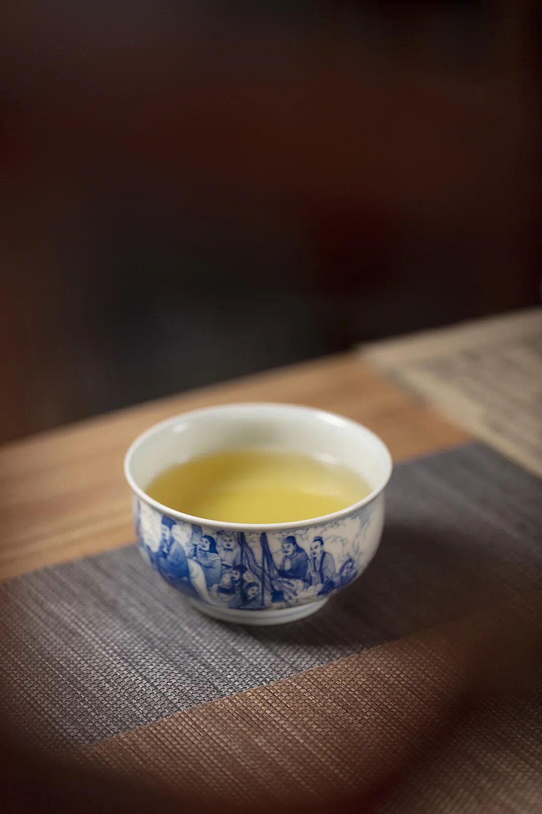Imperial Landscape Tea Set — A Journey Through Misty Mountains and Timeless Serenity